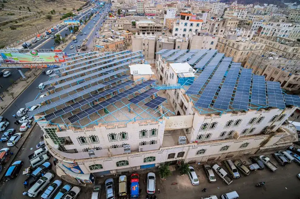 صورة من مشروع الطاقة الشمسية ل طيبة هايبر ماركت بواسطة الراعبي
